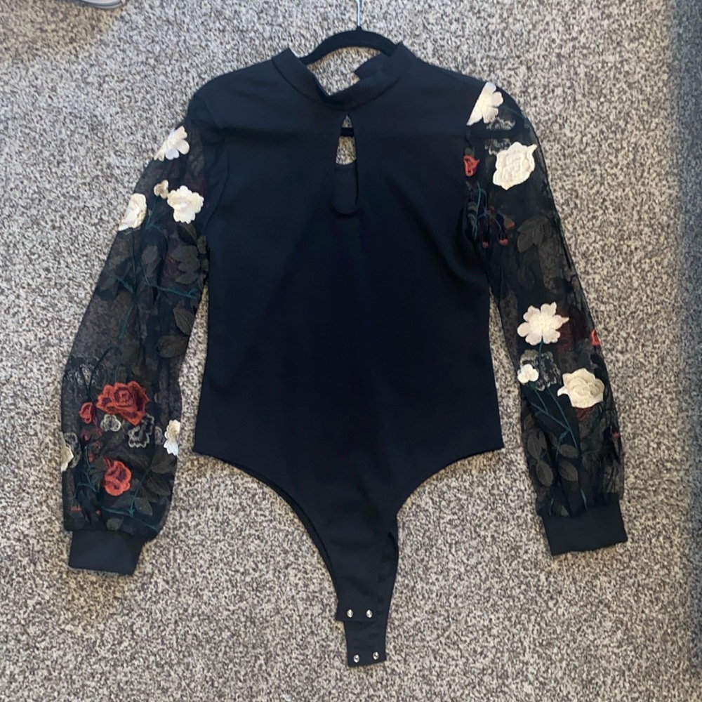 Fashion nova bodysuit - New - never worn